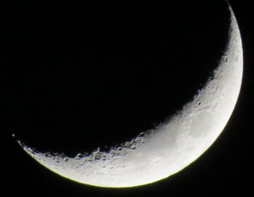 月の拡大写真