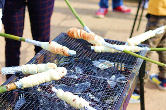 原始人パン焼き