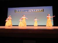舞台　フラダンス