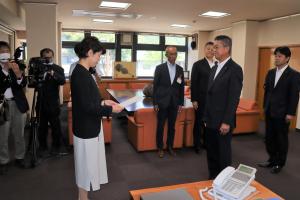 辞令交付式（副市長・教育長）