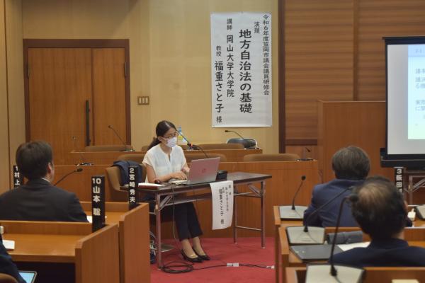 議員研修会の様子