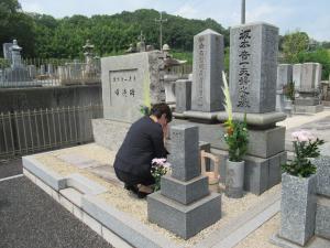 02奨学金共励会墓参