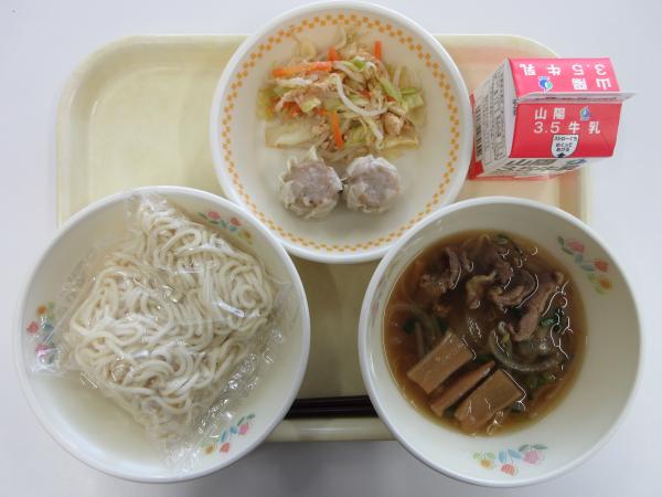 笠岡ラーメン 牛乳 蒸ししゅうまい からしあえ
