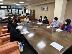 座談会