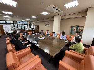 座談会