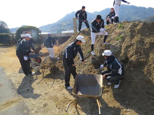 砂山を切り崩す