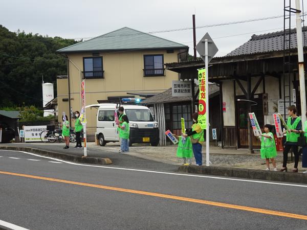 新山テント村